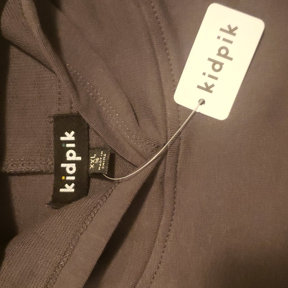 KIDPIK Christmas Sweater - Picture 5 of 7